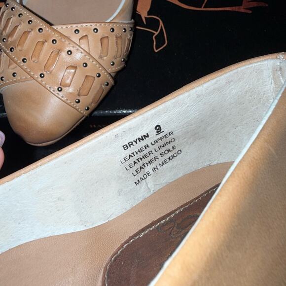 NEW FREEBIRD BRYNN CAMEL TAN SLIP ON GENUINE LEATHER BALLET FLAT SHOES SZ 9 - Picture 8 of 10